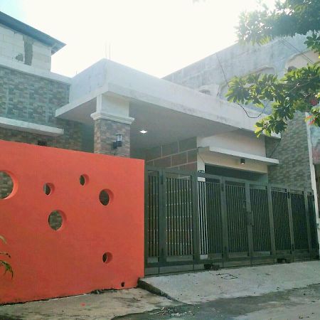 Homestay Bumi Asri III Cikutra Бандунг Екстериор снимка