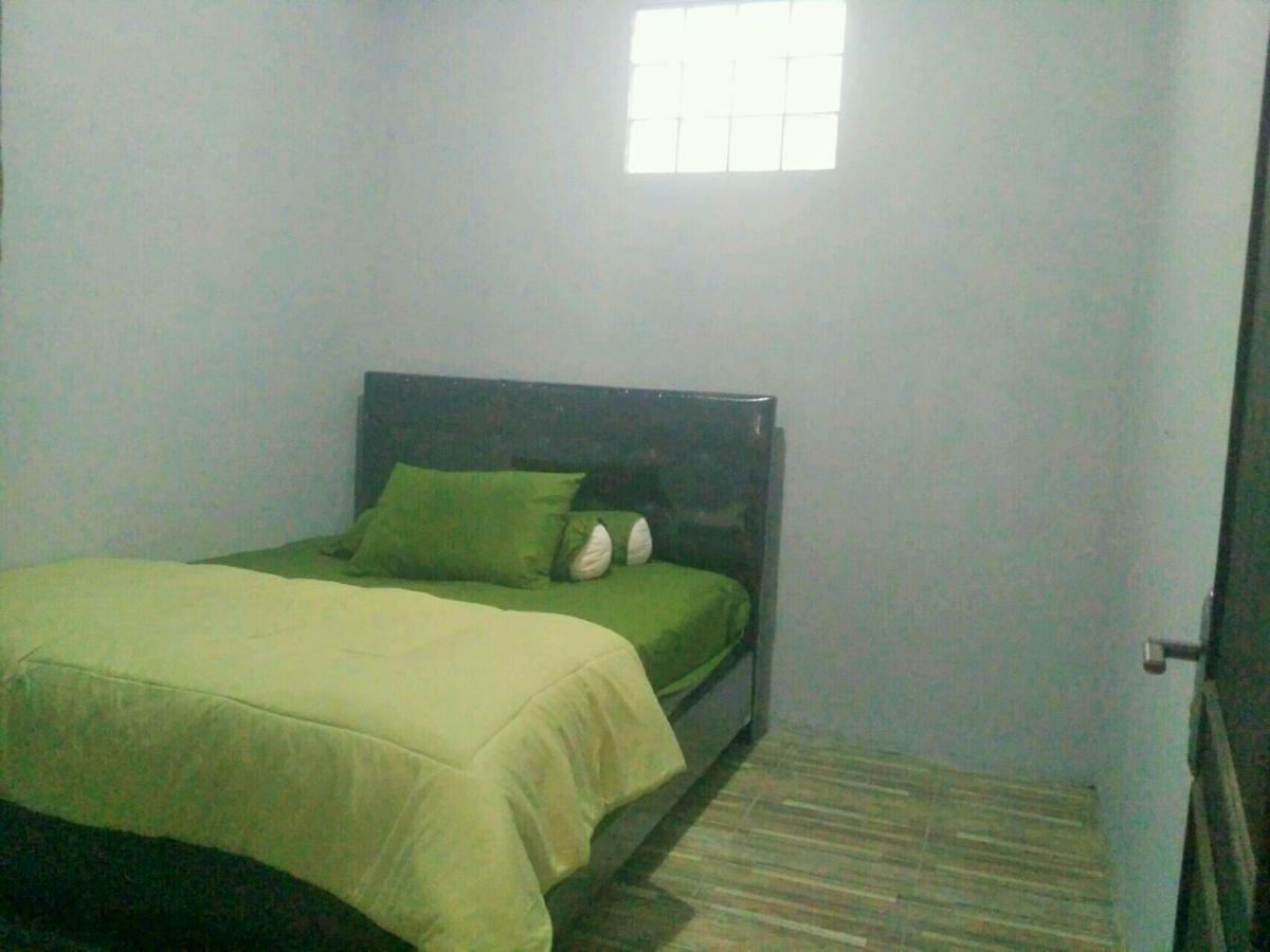 Homestay Bumi Asri III Cikutra Бандунг Екстериор снимка